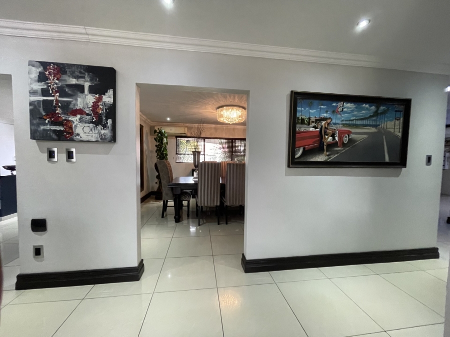 4 Bedroom Property for Sale in Heuwelsig Free State